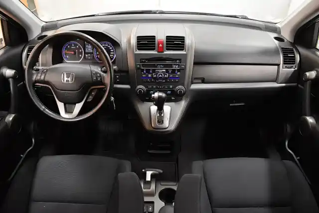 Harmaa Maastoauto, Honda CR-V – SKH-315