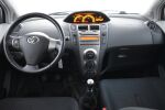 Punainen Viistoperä, Toyota Yaris – SKJ-366, kuva 13