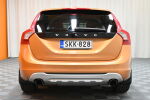 Oranssi Farmari, Volvo V60 – SKK-828, kuva 6
