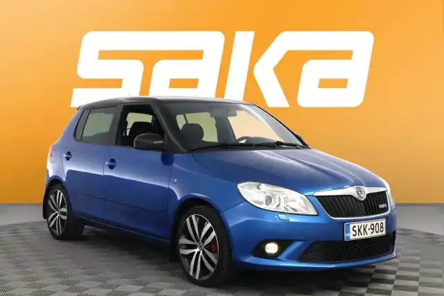 Sininen Viistoperä, Skoda Fabia – SKK-908