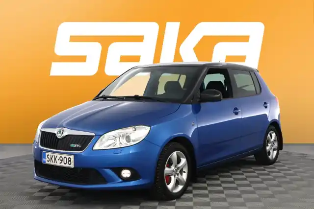 Sininen Viistoperä, Skoda Fabia – SKK-908