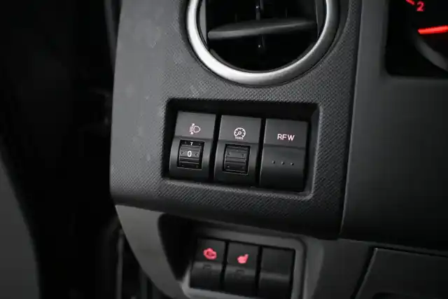 Musta Avolava, Ford Ranger – SKM-583