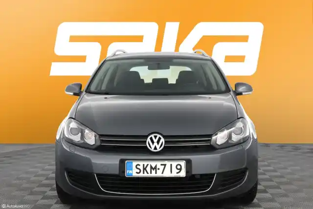 Harmaa Farmari, Volkswagen Golf – SKM-719