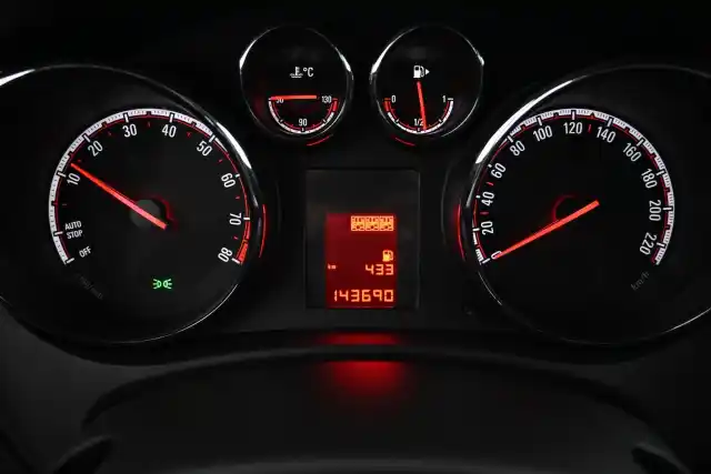 Oranssi Tila-auto, Opel Meriva – SKR-869