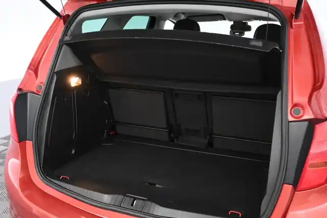 Oranssi Tila-auto, Opel Meriva – SKR-869