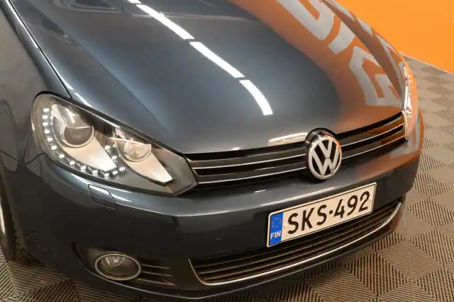 Sininen Viistoperä, Volkswagen Golf – SKS-492