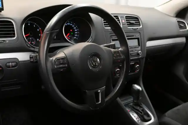 Sininen Viistoperä, Volkswagen Golf – SKS-492