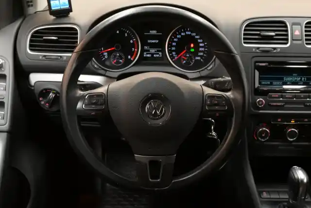 Sininen Viistoperä, Volkswagen Golf – SKS-492