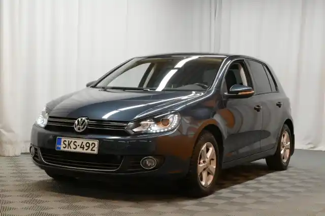 Sininen Viistoperä, Volkswagen Golf – SKS-492