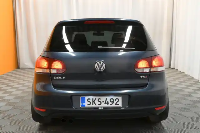 Sininen Viistoperä, Volkswagen Golf – SKS-492