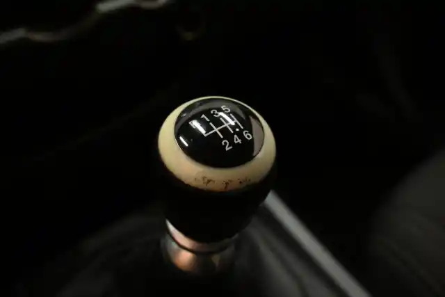 Musta Avolava, Ford Ranger – SKU-612