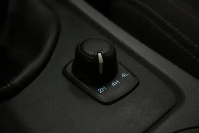 Musta Avolava, Ford Ranger – SKU-612