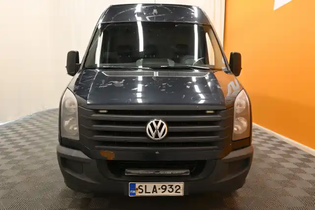 Musta Pakettiauto, Volkswagen Crafter – SLA-932