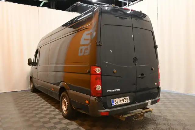 Musta Pakettiauto, Volkswagen Crafter – SLA-932
