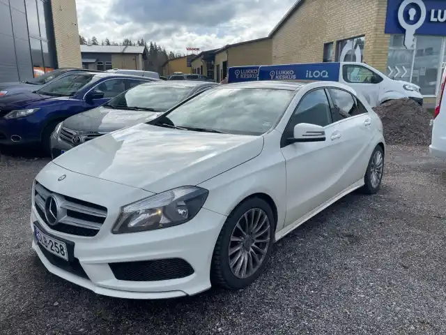 Valkoinen Viistoperä, Mercedes-Benz A – SLB-258