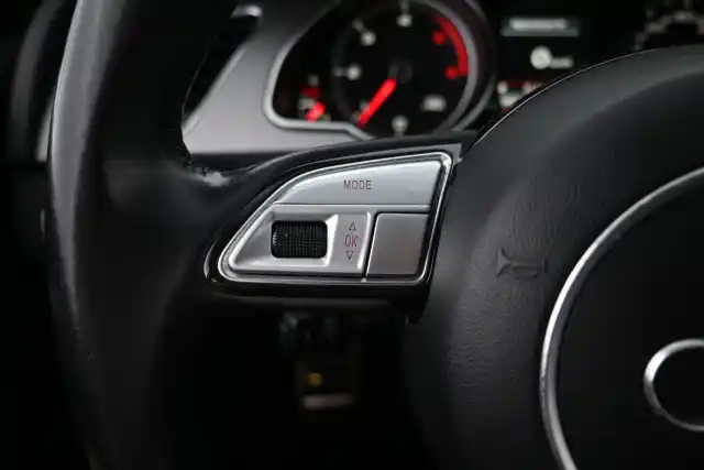 Punainen Viistoperä, Audi A5 – SLB-408