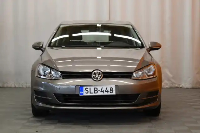 Harmaa Viistoperä, Volkswagen Golf – SLB-448