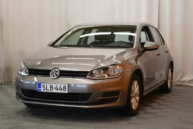 Harmaa Viistoperä, Volkswagen Golf – SLB-448