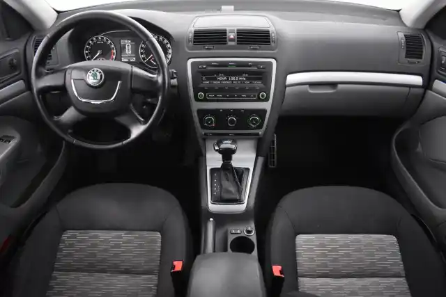 Ruskea (beige) Farmari, Skoda Octavia – SLH-145