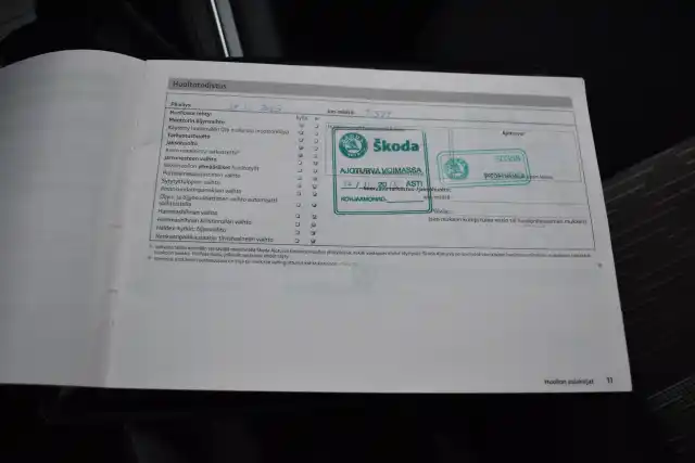 Ruskea (beige) Farmari, Skoda Octavia – SLH-145