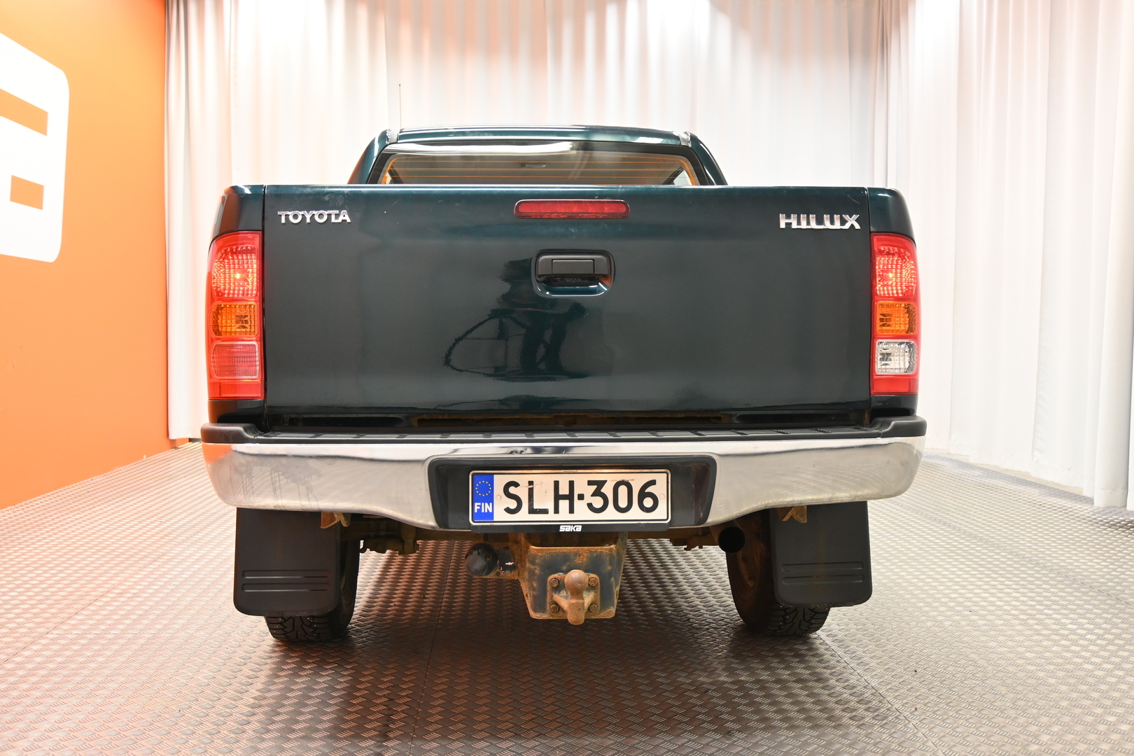 Musta Avolava, Toyota Hilux – SLH-306