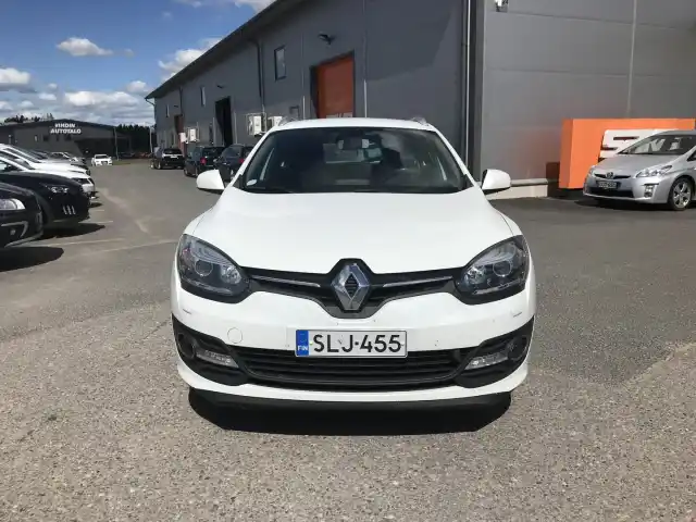 Valkoinen Farmari, Renault Megane – SLJ-455