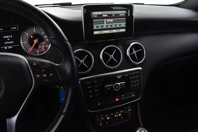 Punainen Farmari, Mercedes-Benz A – SLL-784