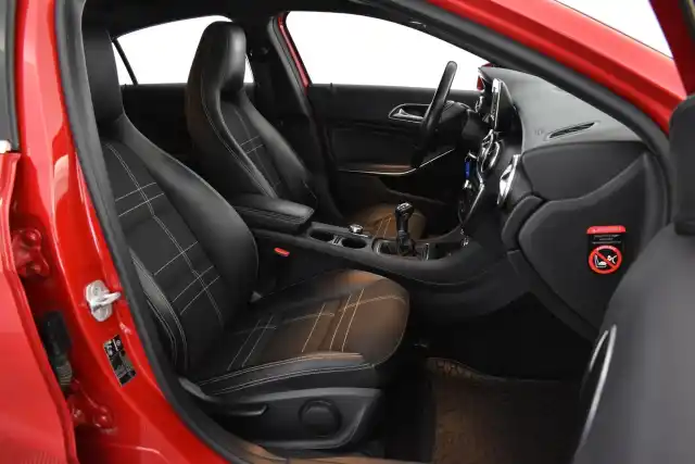 Punainen Farmari, Mercedes-Benz A – SLL-784