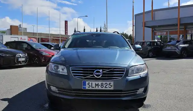 Sininen Farmari, Volvo V70 – SLM-825