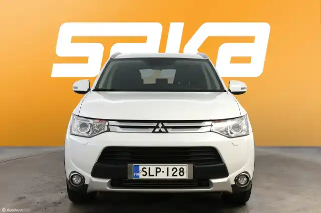 Valkoinen Farmari, Mitsubishi Outlander – SLP-128