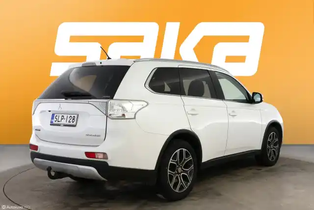 Valkoinen Farmari, Mitsubishi Outlander – SLP-128