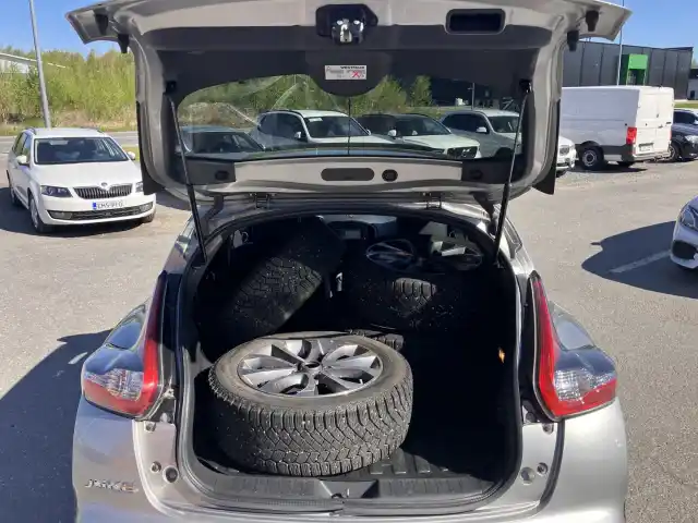 Hopea Viistoperä, Nissan Juke – SLP-670