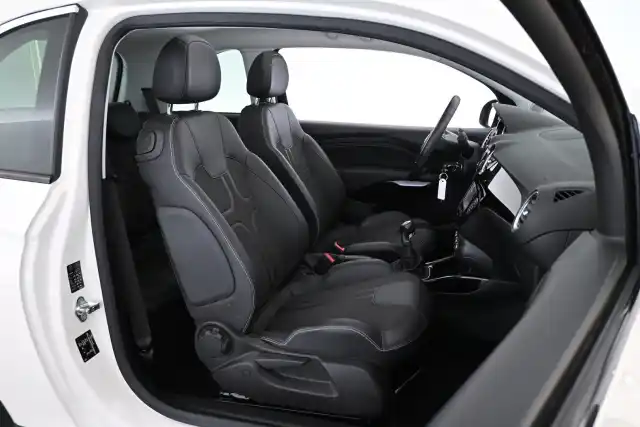 Valkoinen Viistoperä, Opel Adam – SLR-252