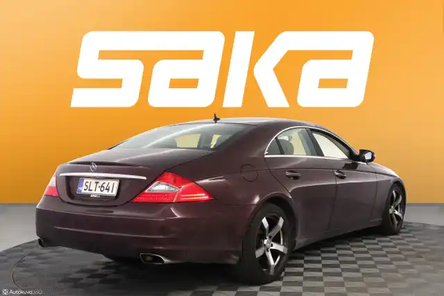 Punainen Sedan, Mercedes-Benz CLS – SLT-641