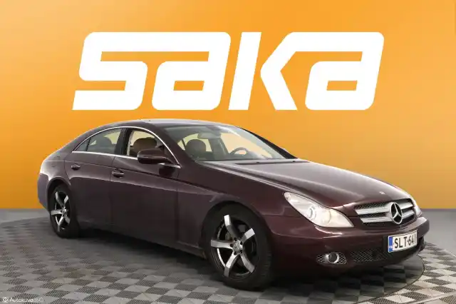 Punainen Sedan, Mercedes-Benz CLS – SLT-641