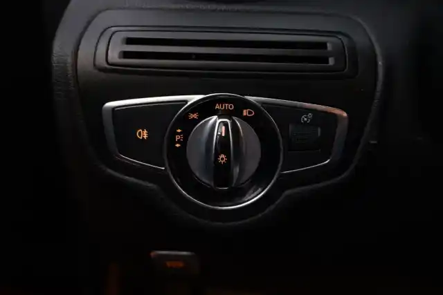 Harmaa Farmari, Mercedes-Benz C – SLU-490