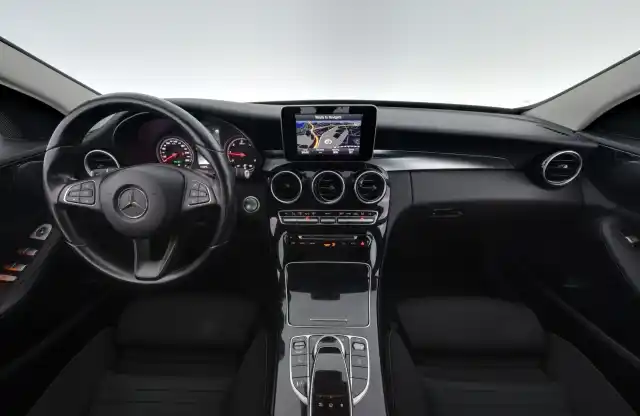 Harmaa Farmari, Mercedes-Benz C – SLU-490