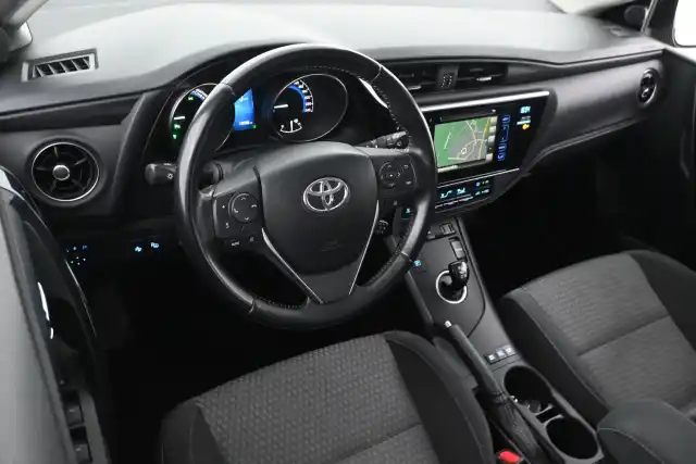 Harmaa Farmari, Toyota Auris – SME-952