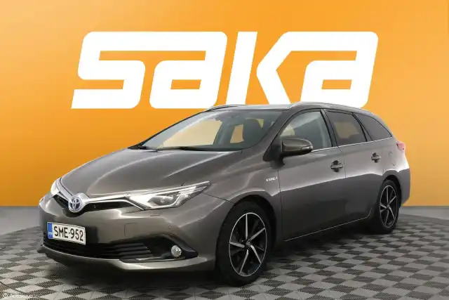 Harmaa Farmari, Toyota Auris – SME-952