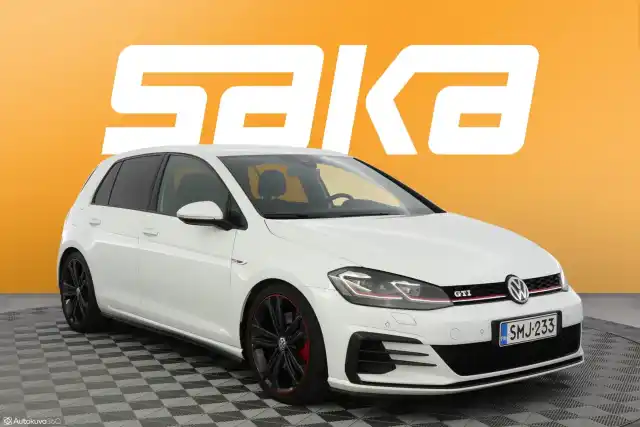 Valkoinen Viistoperä, Volkswagen Golf – SMJ-233