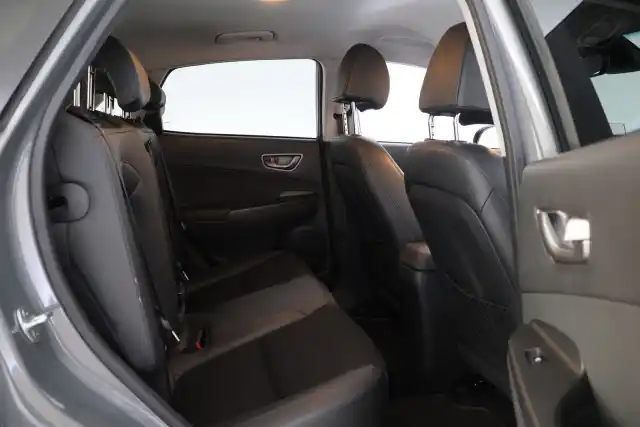 Harmaa Maastoauto, Hyundai KONA – SMJ-310