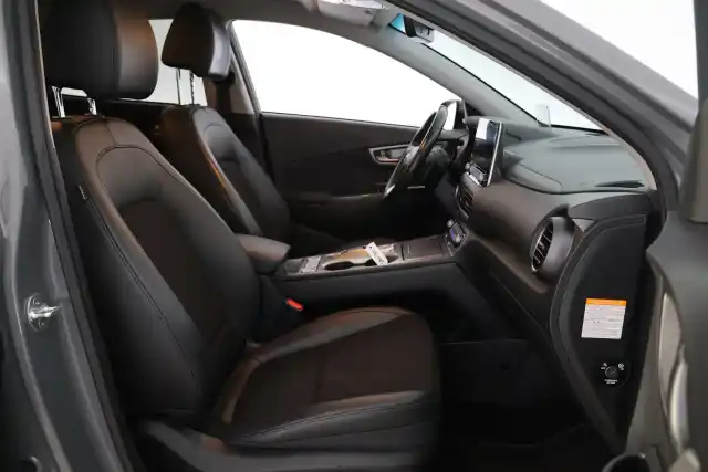 Harmaa Maastoauto, Hyundai KONA – SMJ-310
