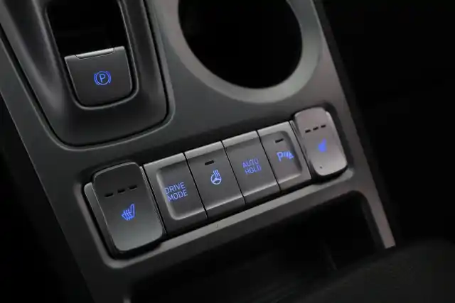 Harmaa Maastoauto, Hyundai KONA – SMJ-310