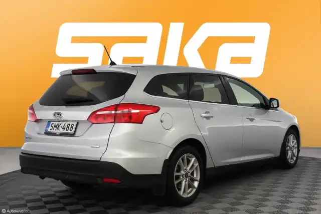 Harmaa Farmari, Ford Focus – SMK-488