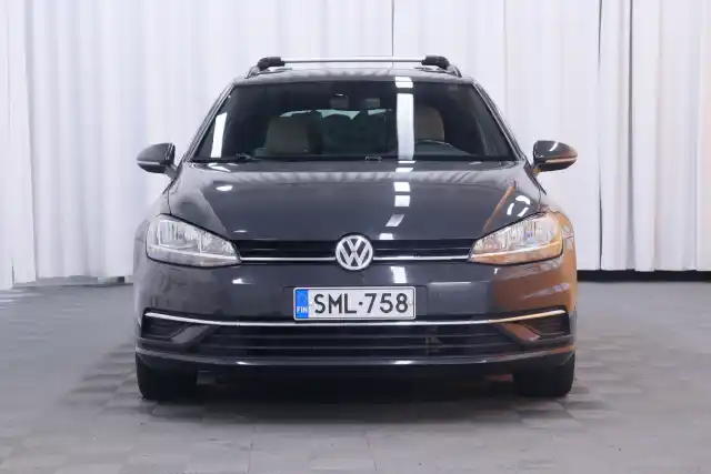 Harmaa Farmari, Volkswagen Golf – SML-758