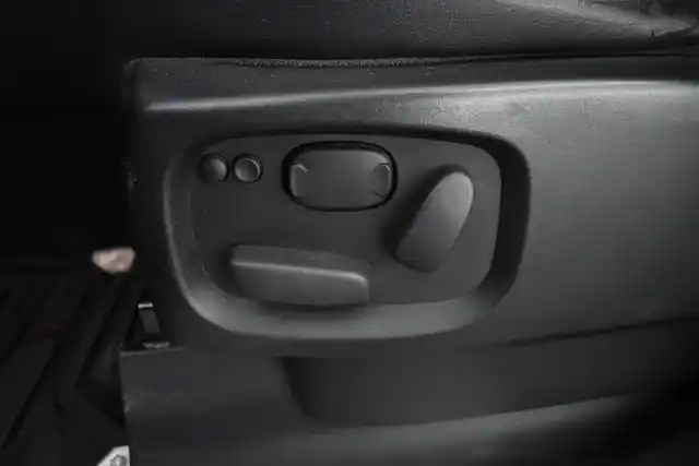 Musta Maastoauto, Land Rover Range Rover Sport – SMM-106