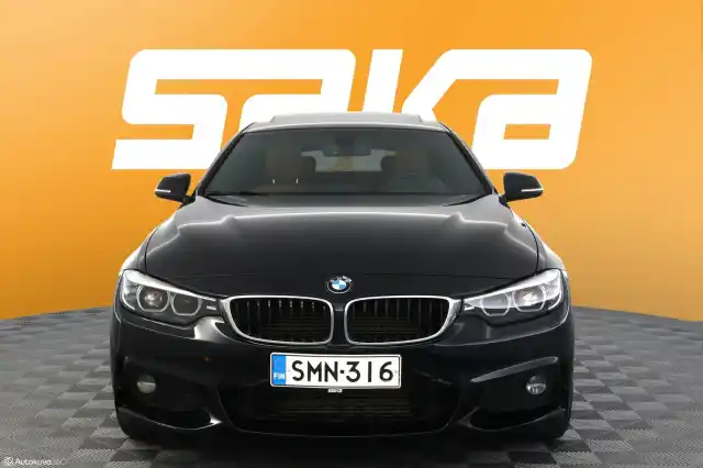 Sininen Sedan, BMW 420 – SMN-316