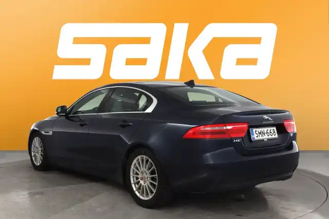 Sininen Sedan, Jaguar XE – SMN-668