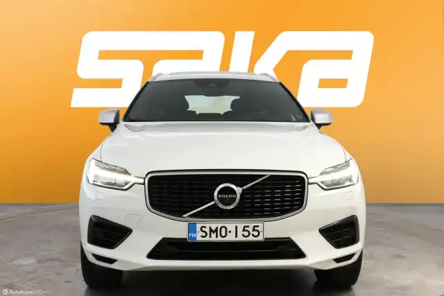 Valkoinen Maastoauto, Volvo XC60 – SMO-155