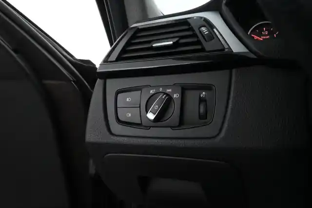 Ruskea Farmari, BMW 320 – SMO-608